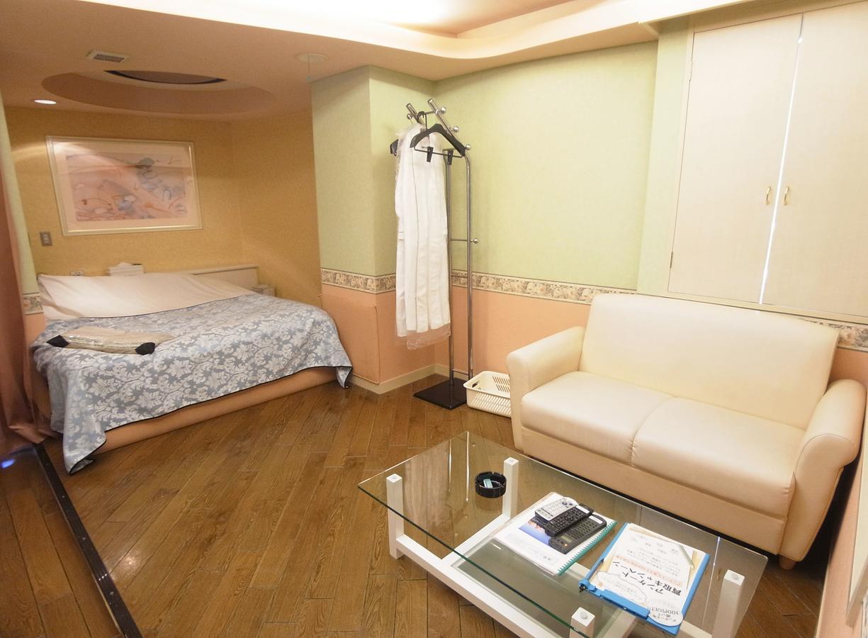 Hotel Mju-Adult Only Токио Экстерьер фото