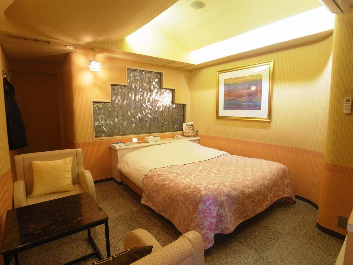 Hotel Mju-Adult Only Токио Экстерьер фото